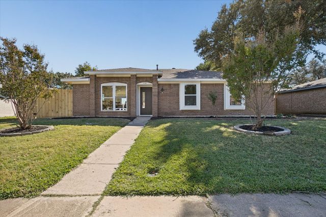1734 Belltower Place, Lewisville, TX 75067