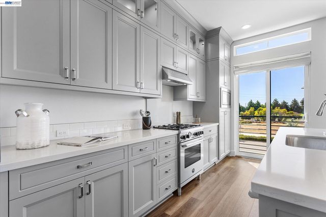 55 W Atlantic Ave 1002, Alameda, CA 94501