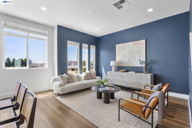 55 W Atlantic Ave 1002, Alameda, CA 94501