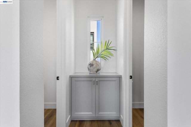 55 W Atlantic Ave 1002, Alameda, CA 94501