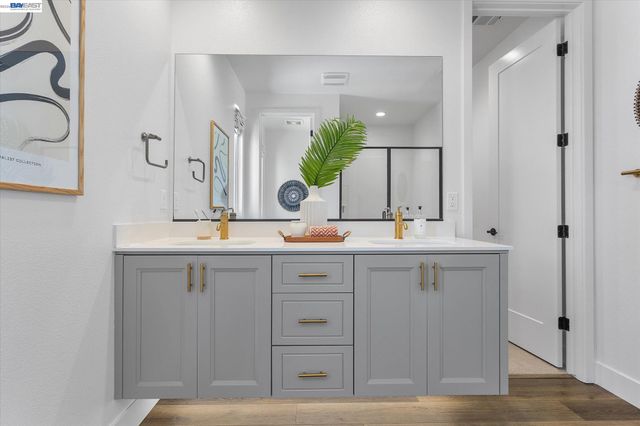 55 W Atlantic Ave 1002, Alameda, CA 94501