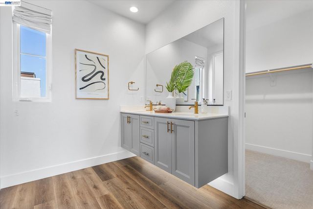 55 W Atlantic Ave 1002, Alameda, CA 94501