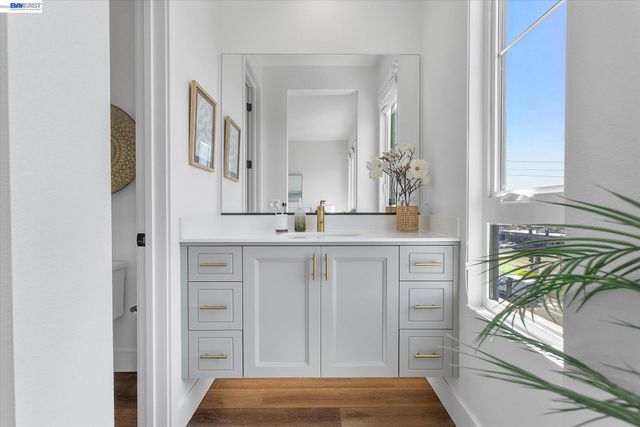 55 W Atlantic Ave 1002, Alameda, CA 94501