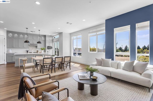 55 W Atlantic Ave 1002, Alameda, CA 94501