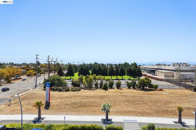 55 W Atlantic Ave 1002, Alameda, CA 94501