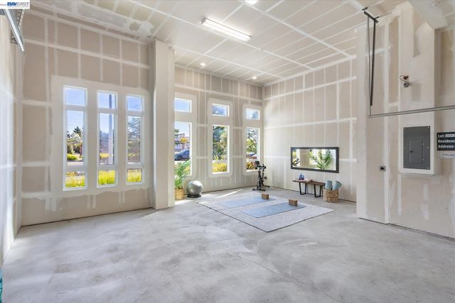 55 W Atlantic Ave 1002, Alameda, CA 94501