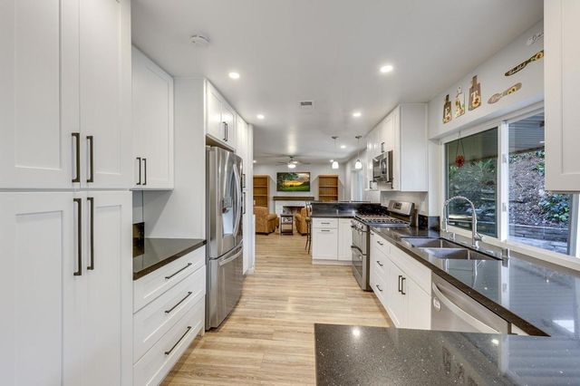 7923 Cinthia St, La Mesa, CA 91941