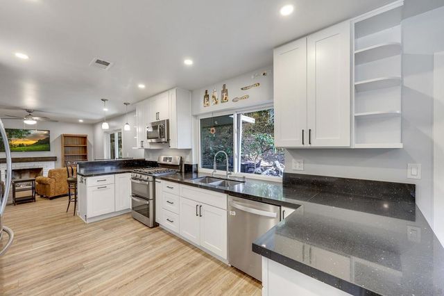 7923 Cinthia St, La Mesa, CA 91941