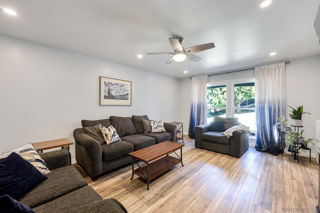 Image 10 of property listing at 7923 Cinthia St, La Mesa, CA 91941