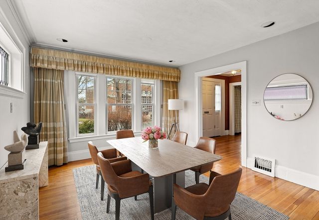 110 Leonard St, Belmont, MA 02478