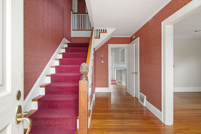 110 Leonard St, Belmont, MA 02478