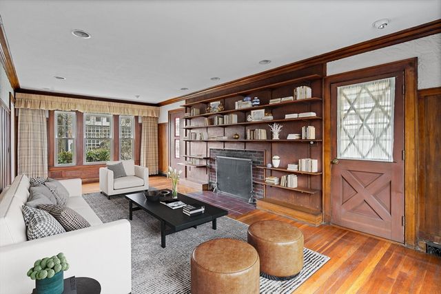 110 Leonard St, Belmont, MA 02478