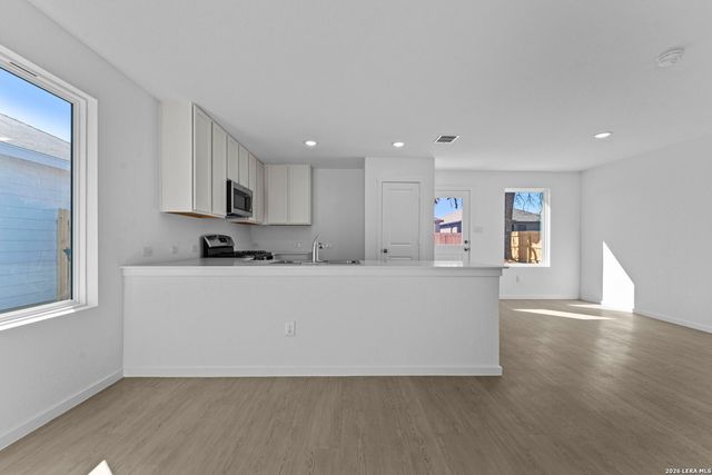 109 Ellendale Place, Fredericksburg, TX 78624