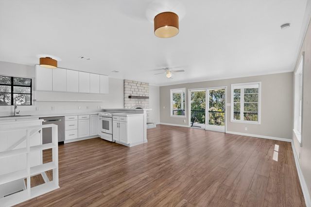 15205 Back Of The Moon ST, Austin, TX 78734