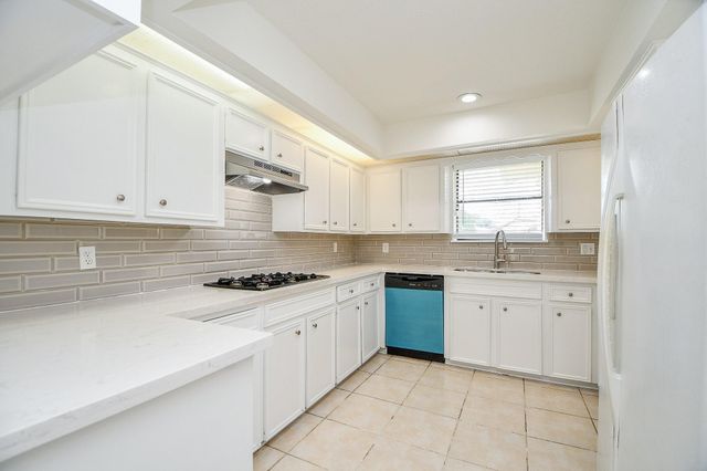 18754 Wood Glen Lane, Houston, TX 77084