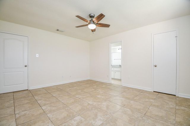 18754 Wood Glen Lane, Houston, TX 77084