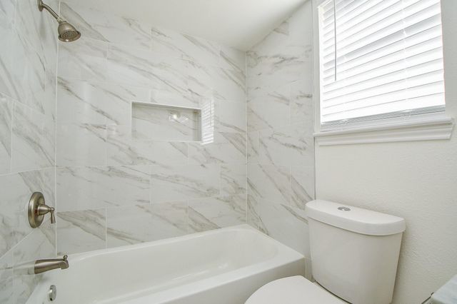 18754 Wood Glen Lane, Houston, TX 77084