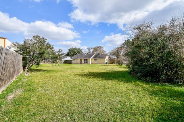 18754 Wood Glen Lane, Houston, TX 77084