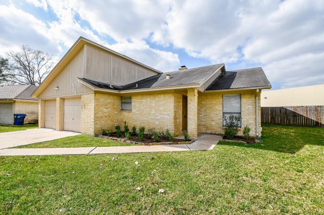 18754 Wood Glen Lane, Houston, TX 77084