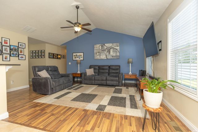 9130 Wynnfield Drive, Evansville, IN 47725