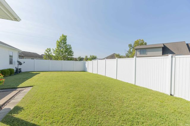 9130 Wynnfield Drive, Evansville, IN 47725