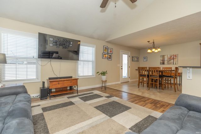 9130 Wynnfield Drive, Evansville, IN 47725