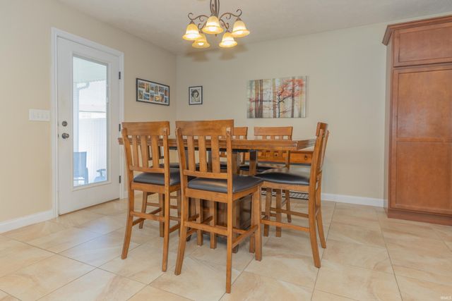9130 Wynnfield Drive, Evansville, IN 47725