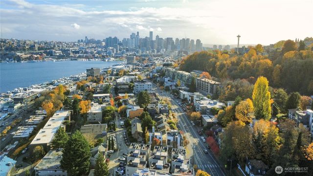 710 McGraw Street, Seattle, WA 98109