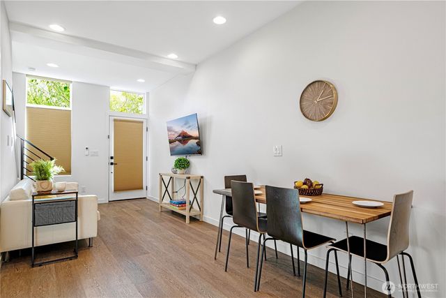 710 McGraw Street, Seattle, WA 98109