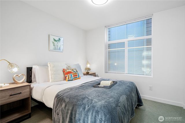 710 McGraw Street, Seattle, WA 98109