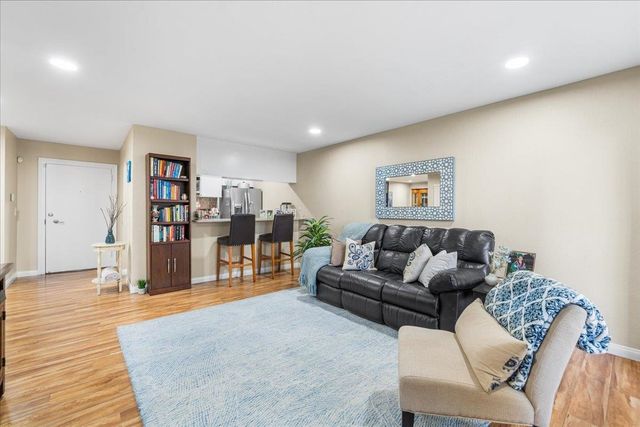 1085 Murrieta Blvd 124, Livermore, CA 94550