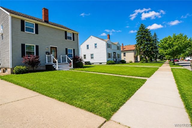 312 West Girard Boulevard, Tonawanda, NY 14217