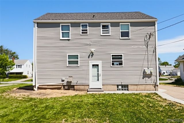 312 West Girard Boulevard, Tonawanda, NY 14217