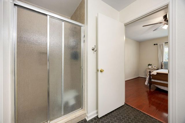 1962 Norcrest Drive, Houston, TX 77055