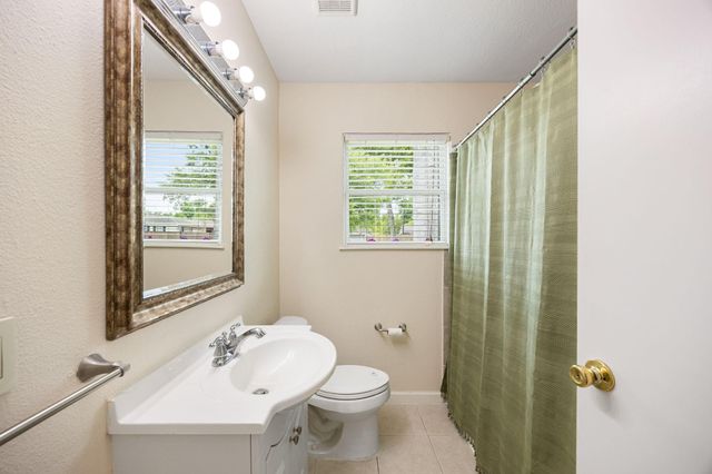 1962 Norcrest Drive, Houston, TX 77055