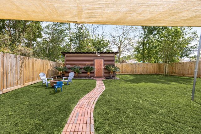 1962 Norcrest Drive, Houston, TX 77055