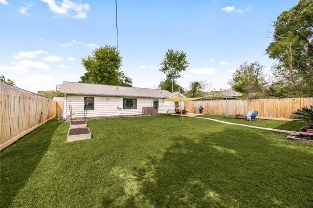 1962 Norcrest Drive, Houston, TX 77055