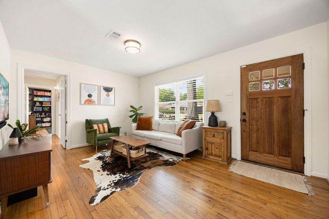 1962 Norcrest Drive, Houston, TX 77055