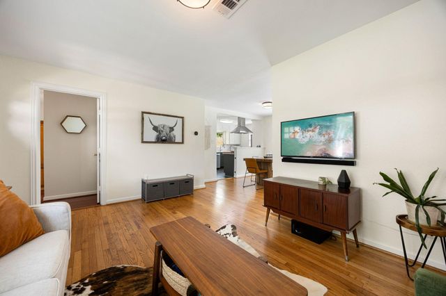 1962 Norcrest Drive, Houston, TX 77055