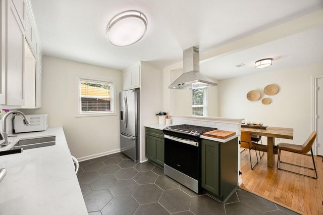 1962 Norcrest Drive, Houston, TX 77055