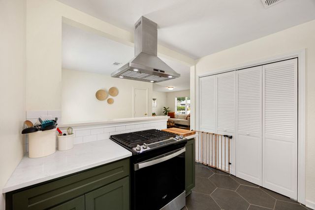 1962 Norcrest Drive, Houston, TX 77055