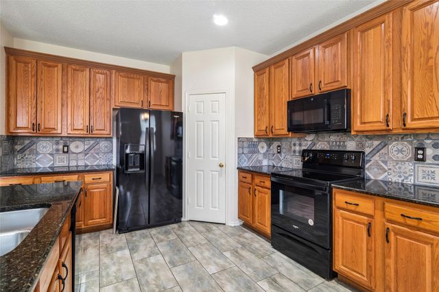 10609 Augusta Lane, Rowlett, TX 75089