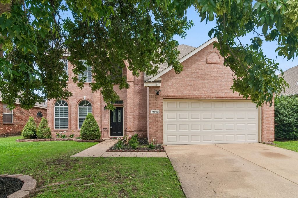 10609 Augusta Lane, Rowlett, TX 75089