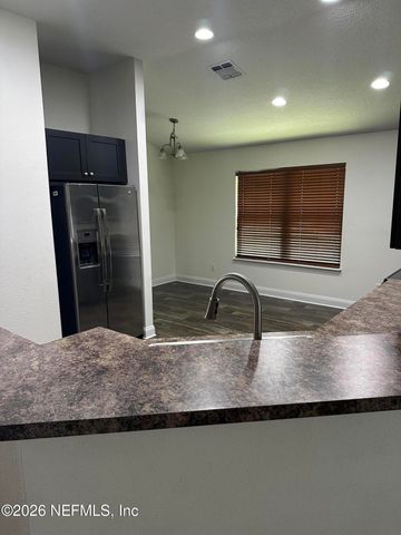 5816 ROUND TABLE Road, Jacksonville, FL 32254