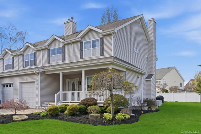 159 Rivendell Court, Melville, NY 11747