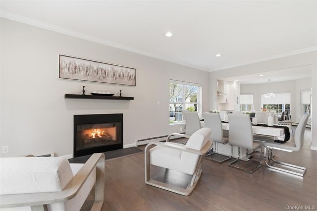 159 Rivendell Court, Melville, NY 11747