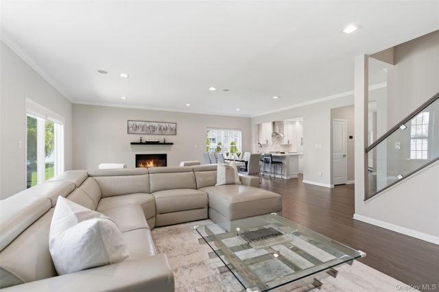 159 Rivendell Court, Melville, NY 11747