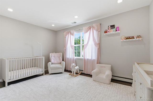 159 Rivendell Court, Melville, NY 11747