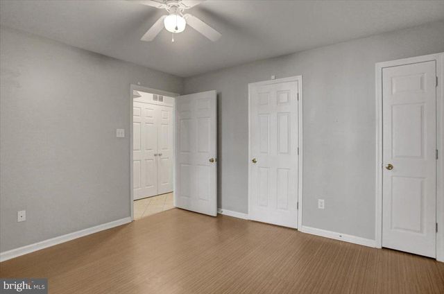 1153 LINDSAY LN, Hagerstown, MD 21742