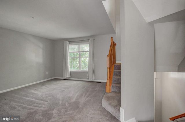 1153 LINDSAY LN, Hagerstown, MD 21742